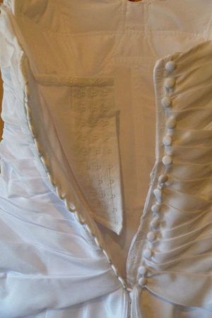 Strapless A-line wedding dress size 10-12 – sweetheart neckline and train
