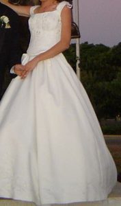 Size 8 -10, Cream coloured off shoulder lace up embroidered bodice, full skirt with 2 m train with embroidered edges