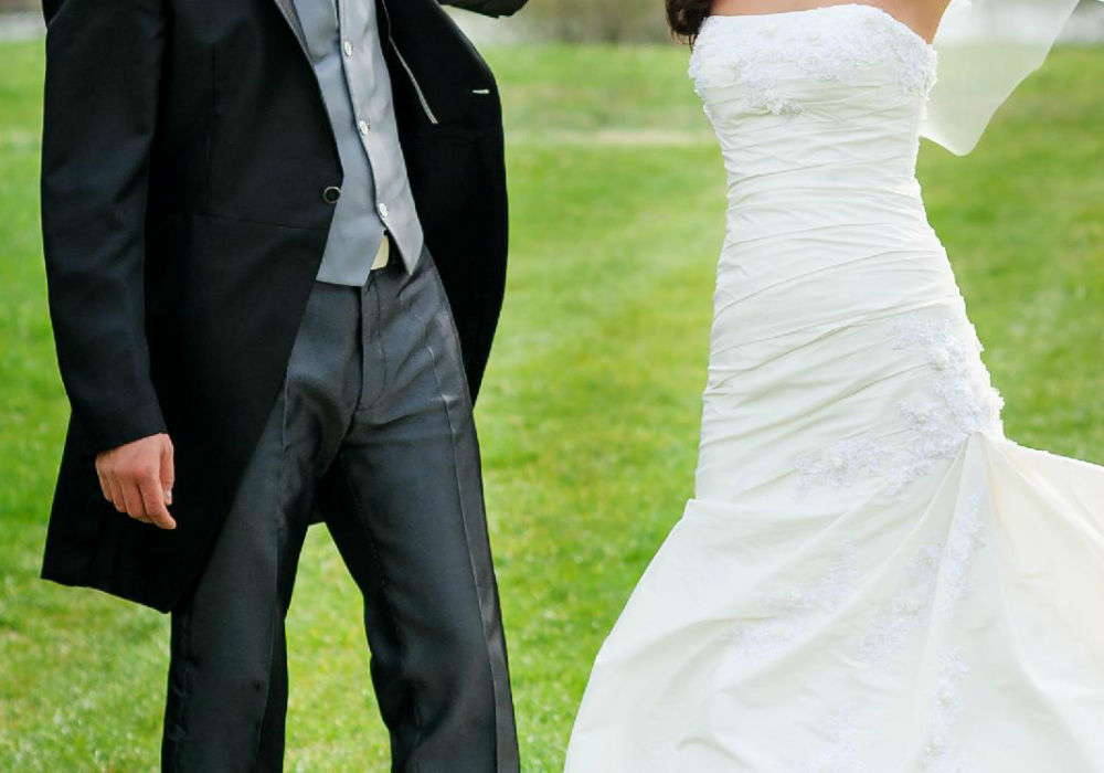 La Sposa LASARTE bridal gown size 6