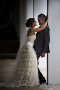 IVORY MIRA MANDIC DESIGNER COUTURE WEDDING DRESS – SIZE 8-10