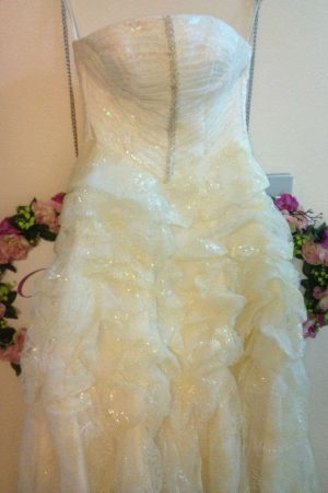 Brand new wedding dresses closing down sale (size 4)