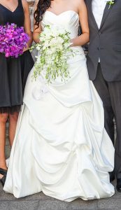 Stunning strapless silk ivory gown with sweetheart neckline