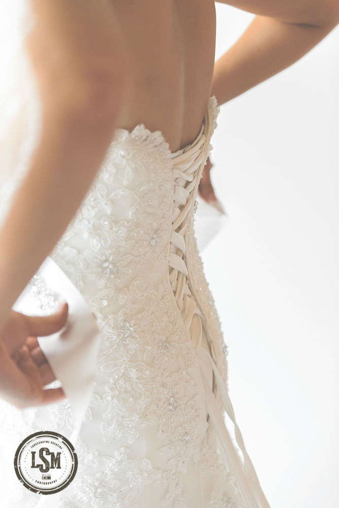 Maggie Sottero – Ivory Sweetheart Fit to Flare