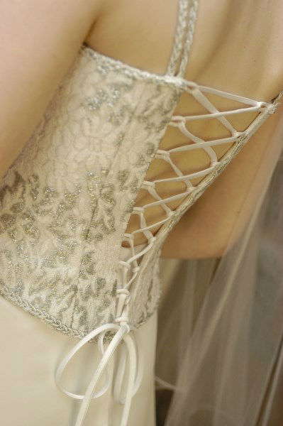 Gorgeous White and Silver Wedding dress size 8-10, worn once.