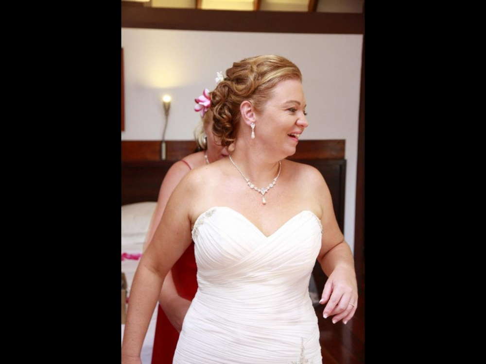 Ivory wedding dress