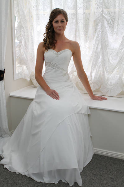 Beautiful Ivory Wedding Dress