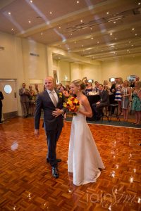 Stunning designer wedding gown size 6-8