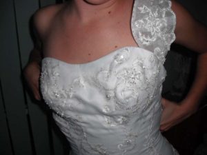Beautiful,Elegant brand new (still in box with tags) Roz la Kelin Wedding Dress.