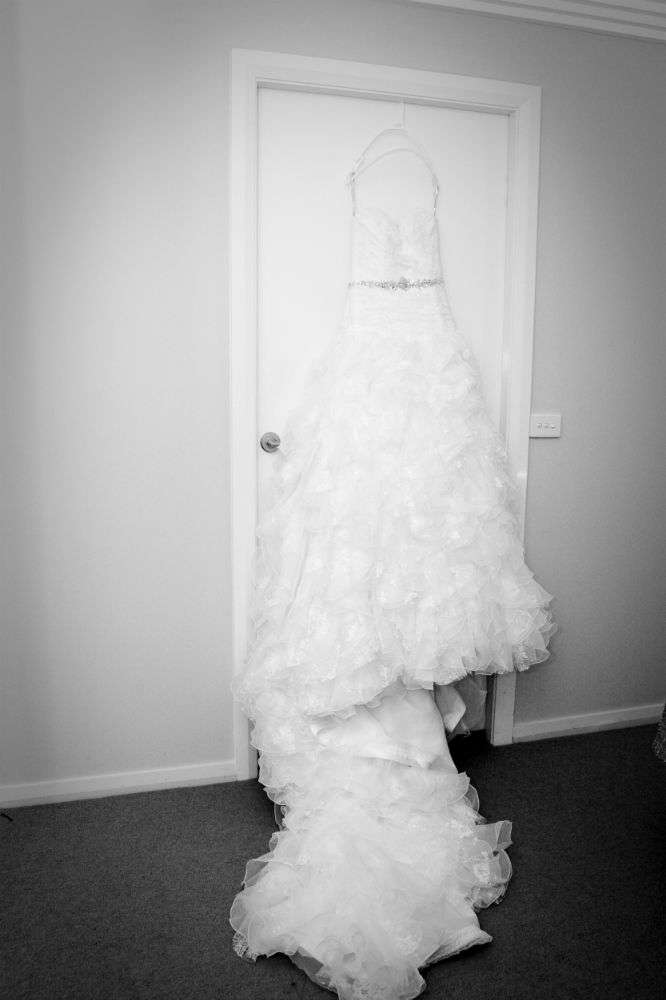 Beautiful Maggie Sottero gown- Lillth