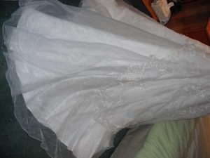 Beautiful,Elegant brand new (still in box with tags) Roz la Kelin Wedding Dress.