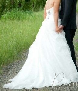 Used wedding dress