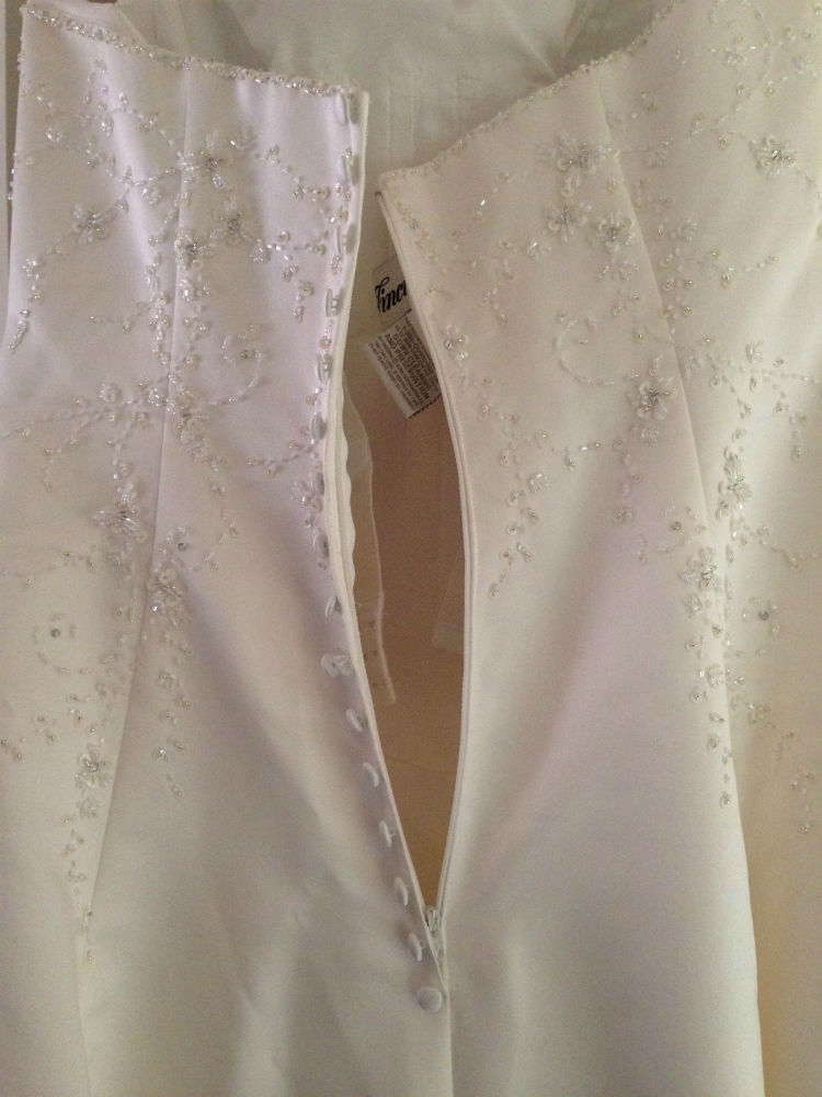 Da Vinci Size 18 Ivory Satin floor length gown