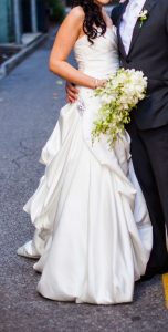 Stunning strapless silk ivory gown with sweetheart neckline