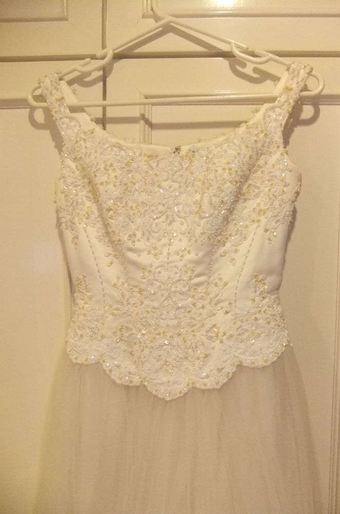 Pronovias Wedding Gown from Spain (Good As New)