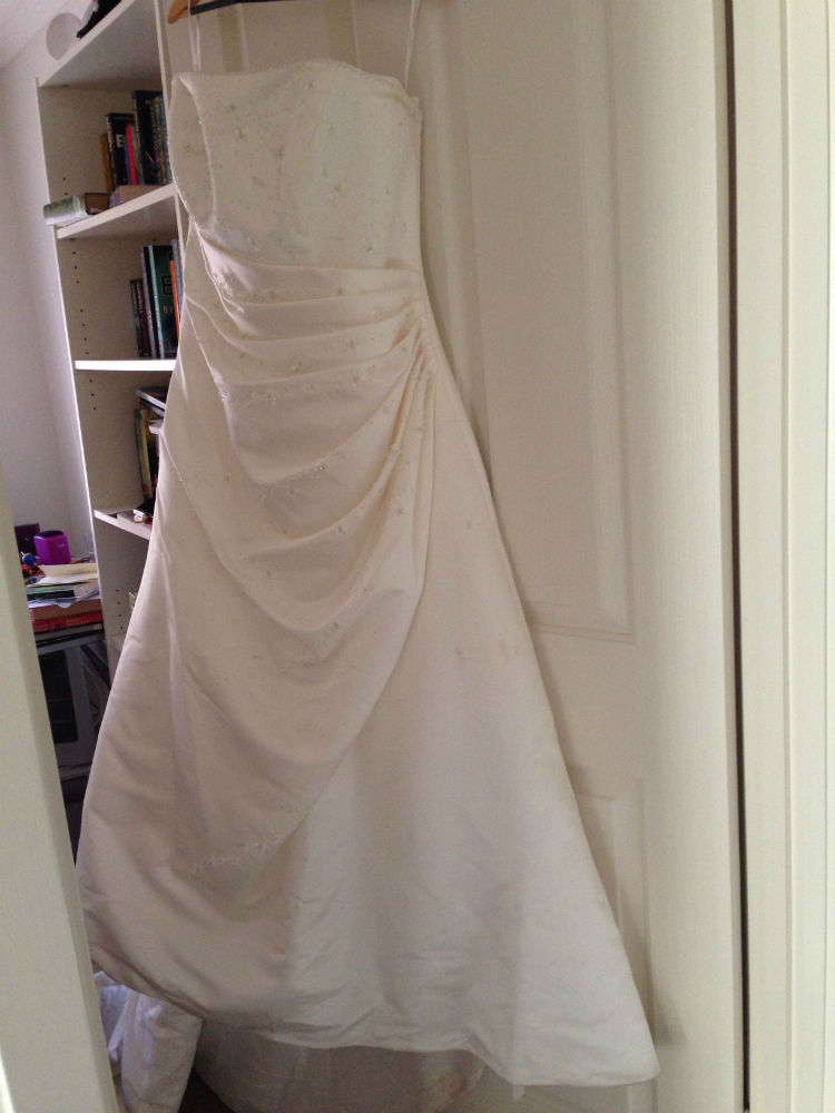 Da Vinci Size 18 Ivory Satin floor length gown
