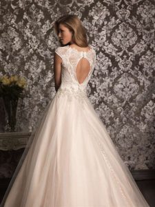 Romantic & Classy Wedding Dress