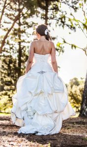 Stunning strapless silk ivory gown with sweetheart neckline