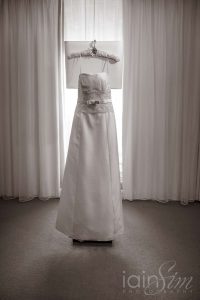 Stunning designer wedding gown size 6-8