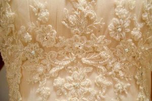 Bella Donna lace/beaded elegant Bridal Gown.  Size 10