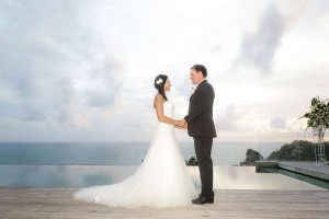 LUV BRIDAL Size US 4 (Aus 8-10) Fitted A-Line fully beaded bodice w/ tulle skirt & slight train.