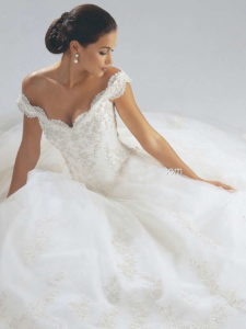 Off-the-Shoulder Neckline wedding dress